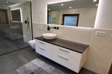 BADSANIERUNG & WELLNESSAUSBAU